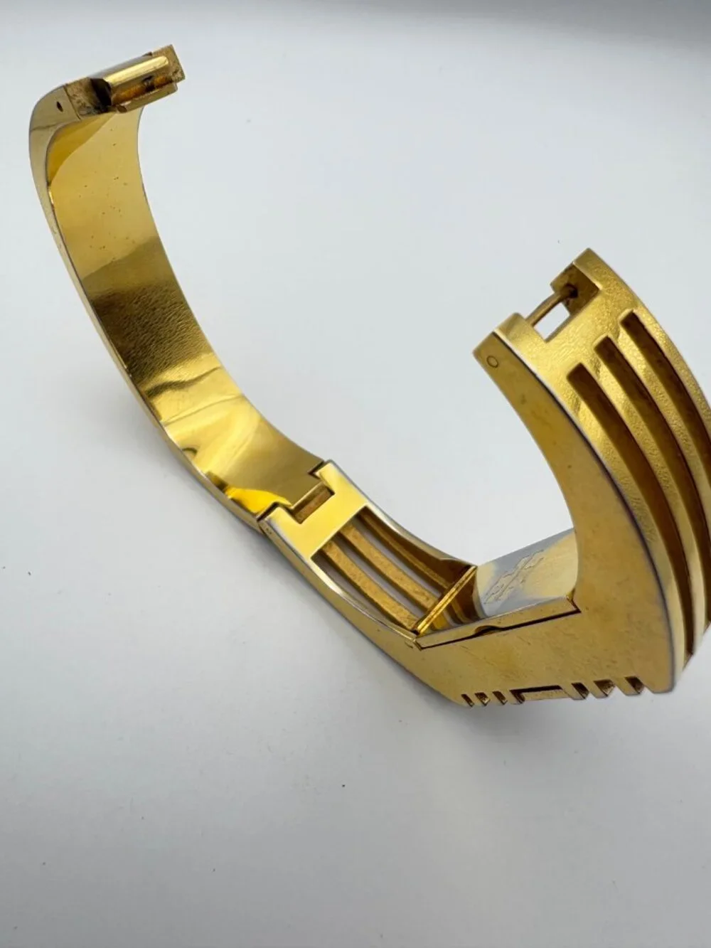 Tory Burch wear width bracelet